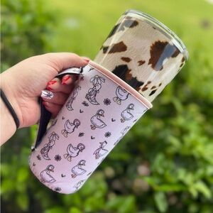 Goose print cup koozie